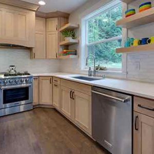 FLOATING KITCHEN SHELVES